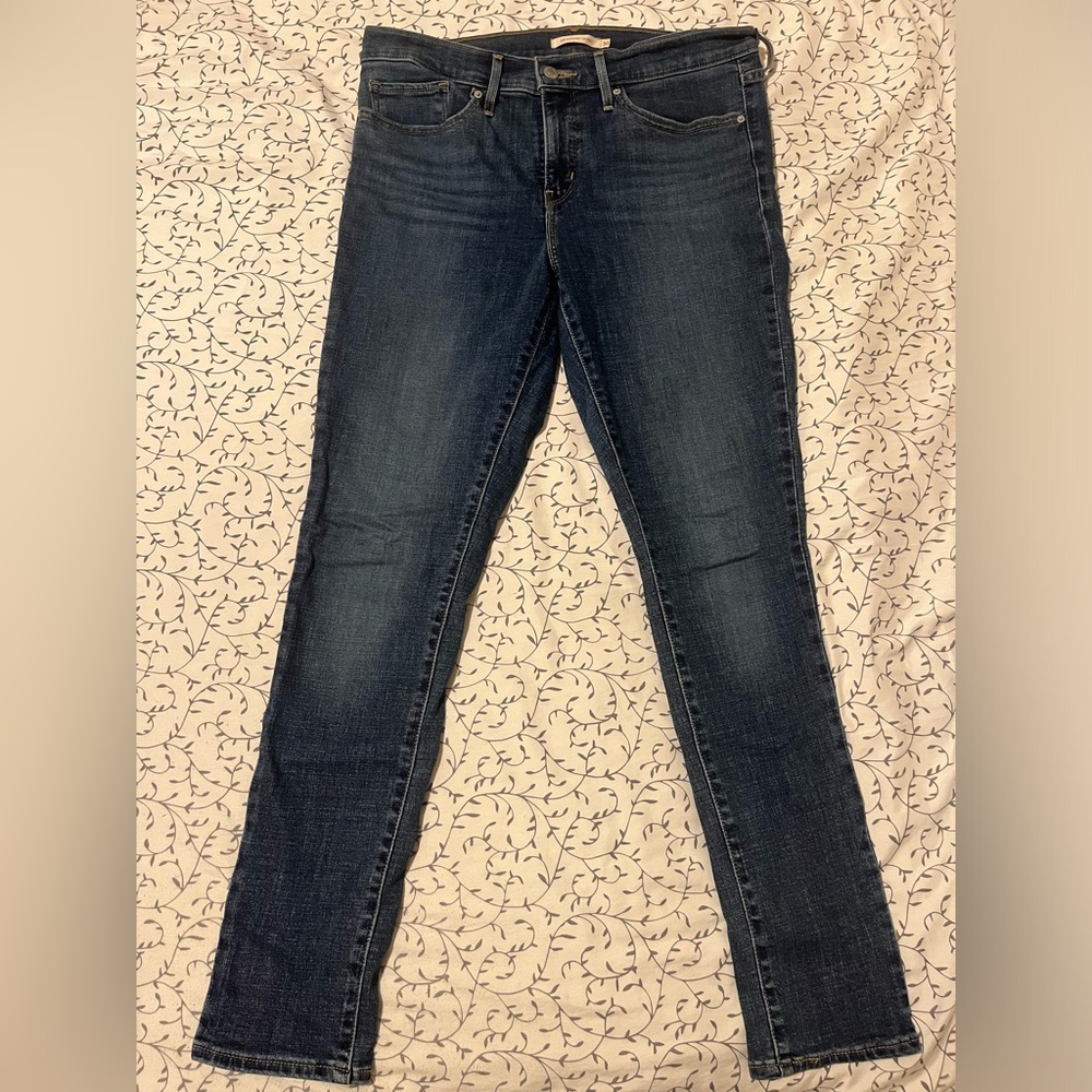 311 LEVI’S SHAPING SKINNY JEANS SIZE 30